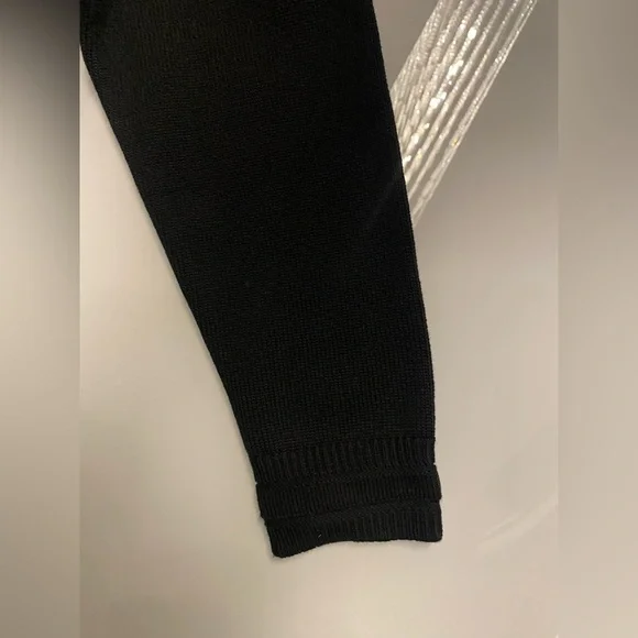 Givenchy sweater - Picture 8 of 14